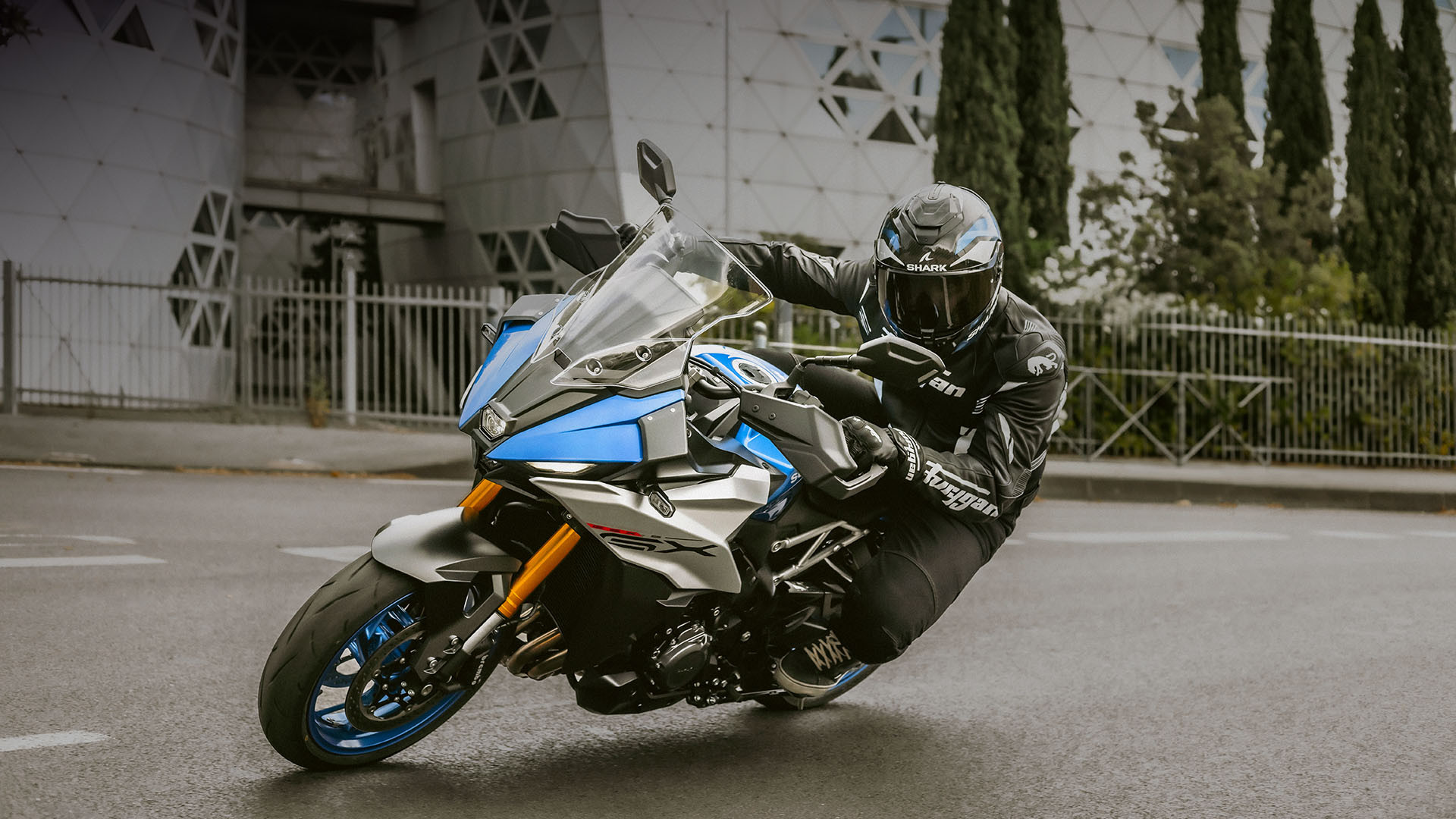 GSX-S1000GX